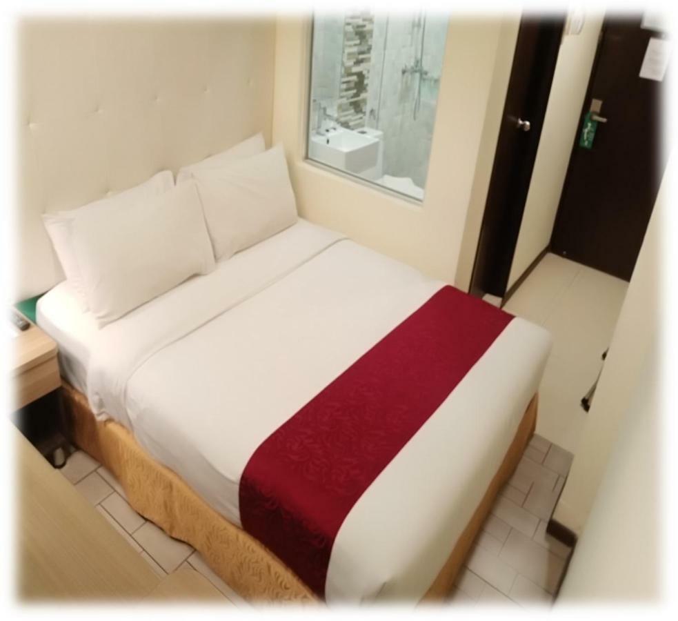 Lumut Suites Ngoại thất bức ảnh