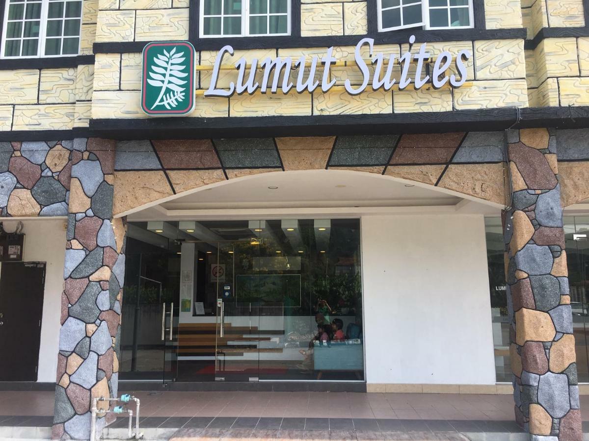 Lumut Suites Ngoại thất bức ảnh