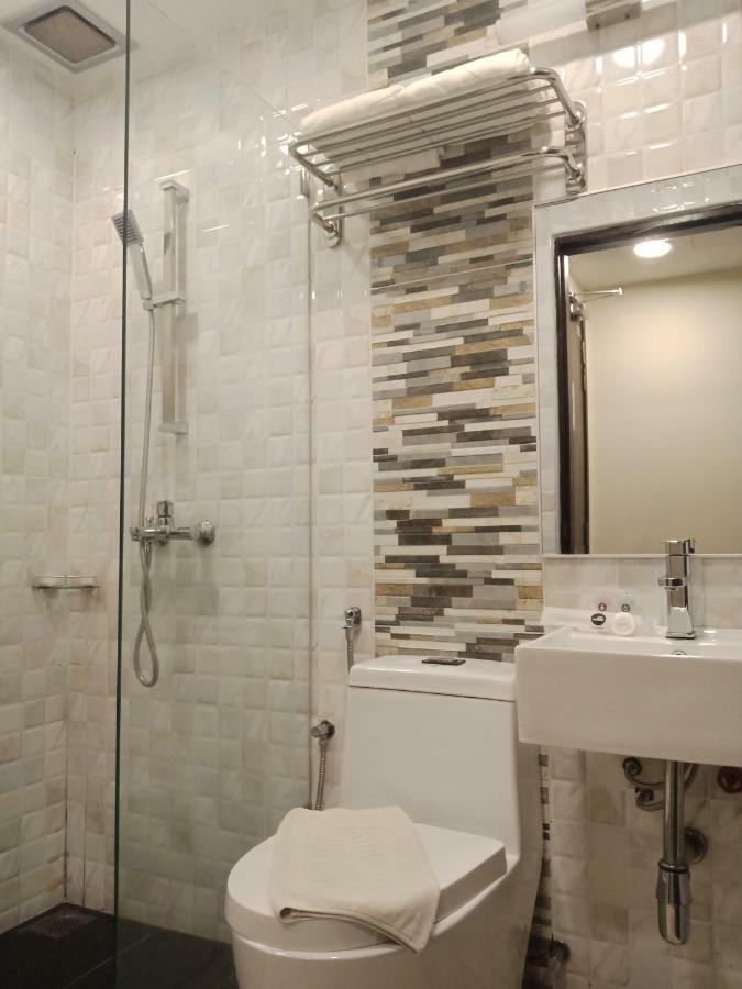 Lumut Suites Ngoại thất bức ảnh