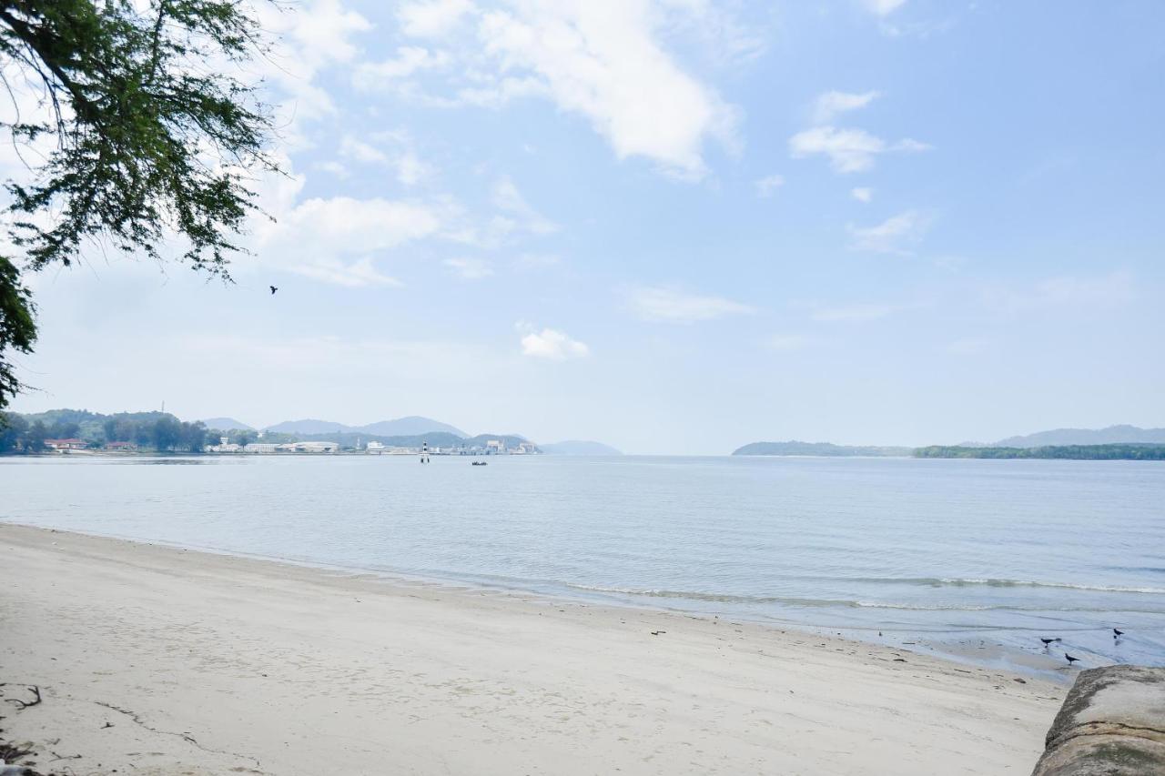 Lumut Suites Ngoại thất bức ảnh