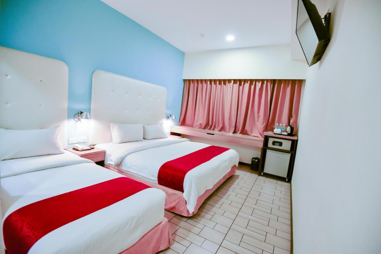 Lumut Suites Ngoại thất bức ảnh